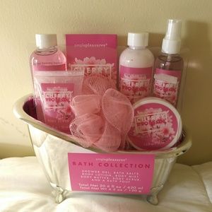 ⭐SALE New Cute Pink Bath Set